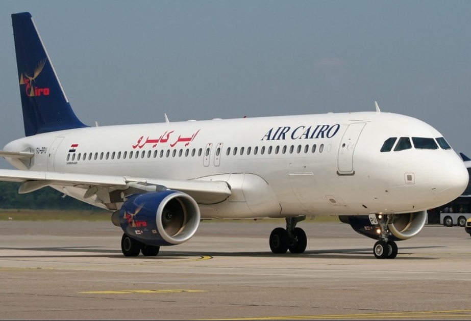 Пассажир с психическим расстройством пытался проникнуть в кабину пилотов египетского самолета