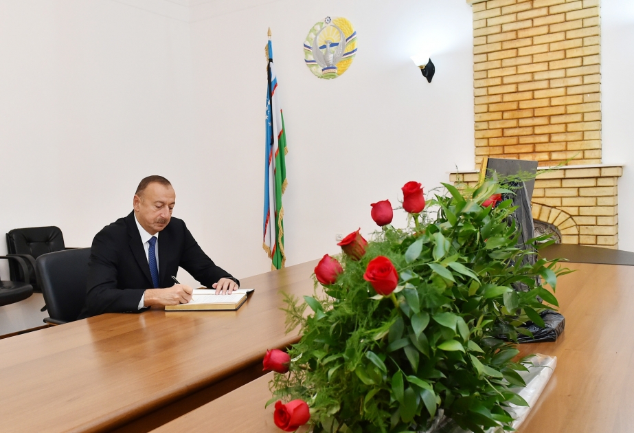 President Ilham Aliyev visited Embassy of Uzbekistan, offered condolences over death of President Islam Karimov VIDEO