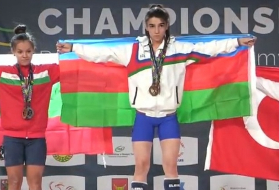 Azerbaijani weightlifters win two golds at European youth championships