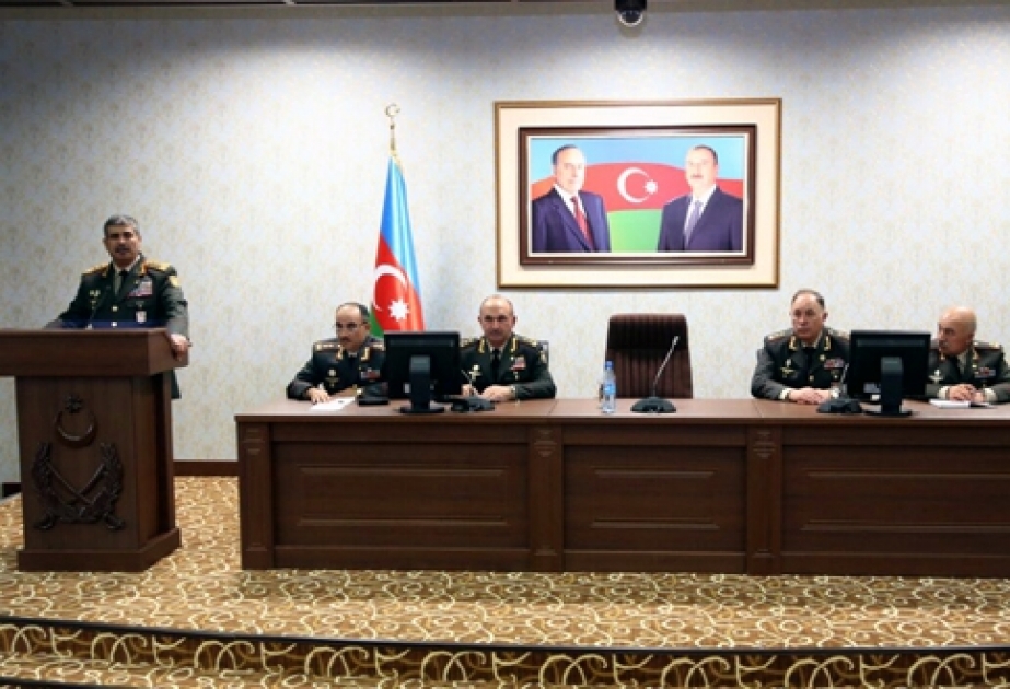 Müdafiə naziri Naxçıvanda Əlahiddə Ümumqoşun Ordunun hərbi hissələrində olub