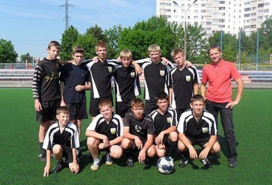 UEFA Belarusdan olan çoxuşaqlı atanı mükafatlandırıb