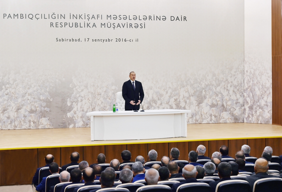 Republikanische Sitzung unter Vorsitz von Präsident Ilham Aliyev in Sabirabad VIDEO