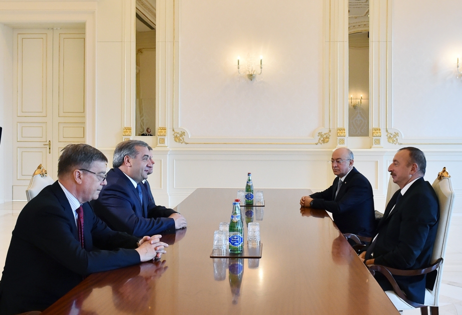 President Ilham Aliyev received delegation led by Russian Emergencies Minister VIDEO