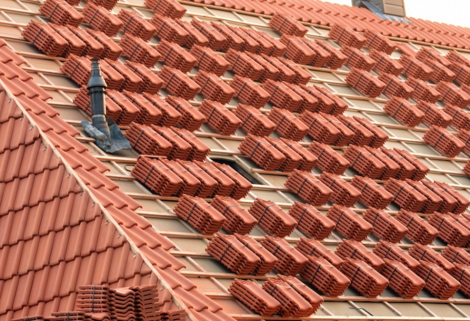 5 millions de manats alloués à la rénovation des toitures des immeubles à Minguétchévir