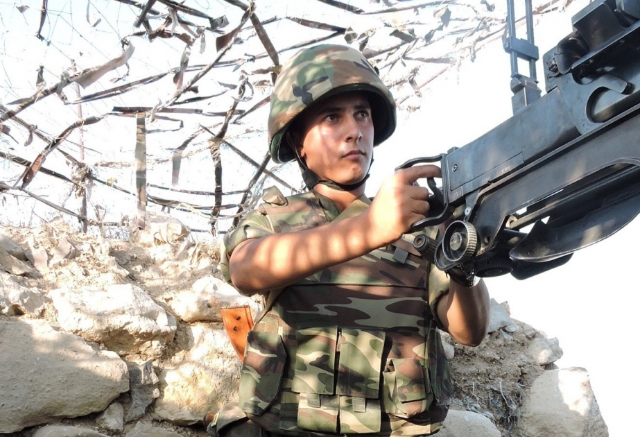 Verteidigungsministerium: Armenische Streitkräfte aserbaidschanische Stellungen mit überschweren Maschinengewehren