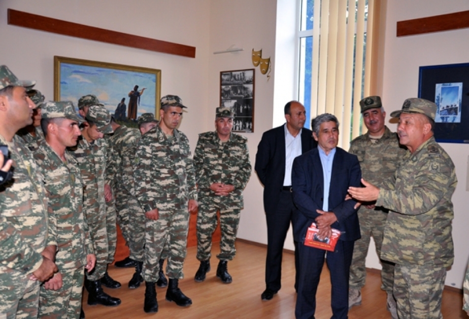 Vətən müdafiəçiləri Səməd Vurğun poeziya evində olublar