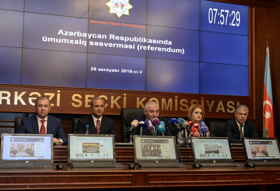 Azərbaycanda ümumxalq səsverməsi vaxtında başlayıb VİDEO