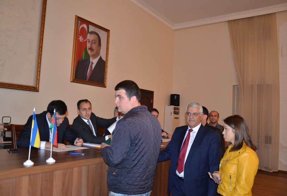 Azərbaycanın Ukraynadakı səfirliyində referendumda fəal səsvermə davam edir