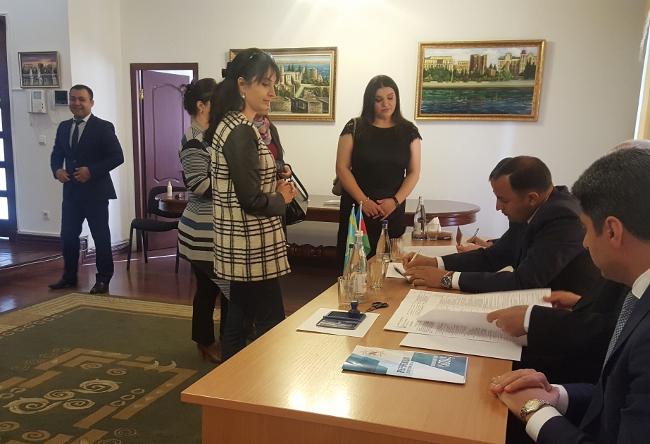Qazaxıstandakı seçki məntəqələrində səsvermə yekunlaşıb