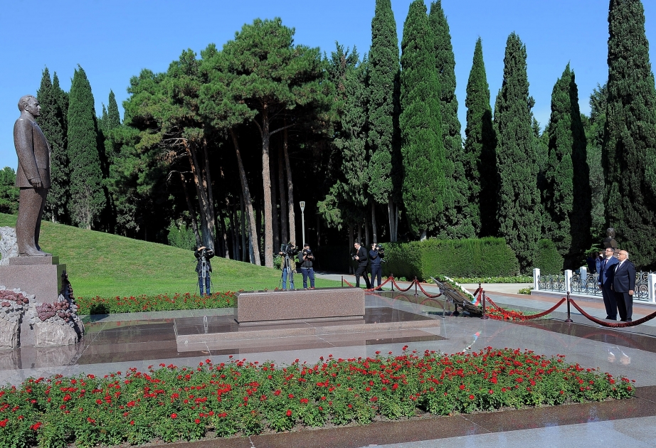 Turkish Culture and Tourism Minister pays respect to national leader Heydar Aliyev and Azerbaijani martyrs