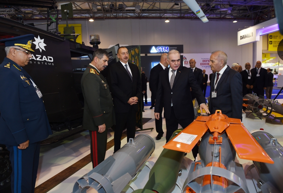 Präsident Ilham Aliyev besucht internationale Verteidigungsmesse „ADEX 2016“  [AKTUALISIERT] VIDEO