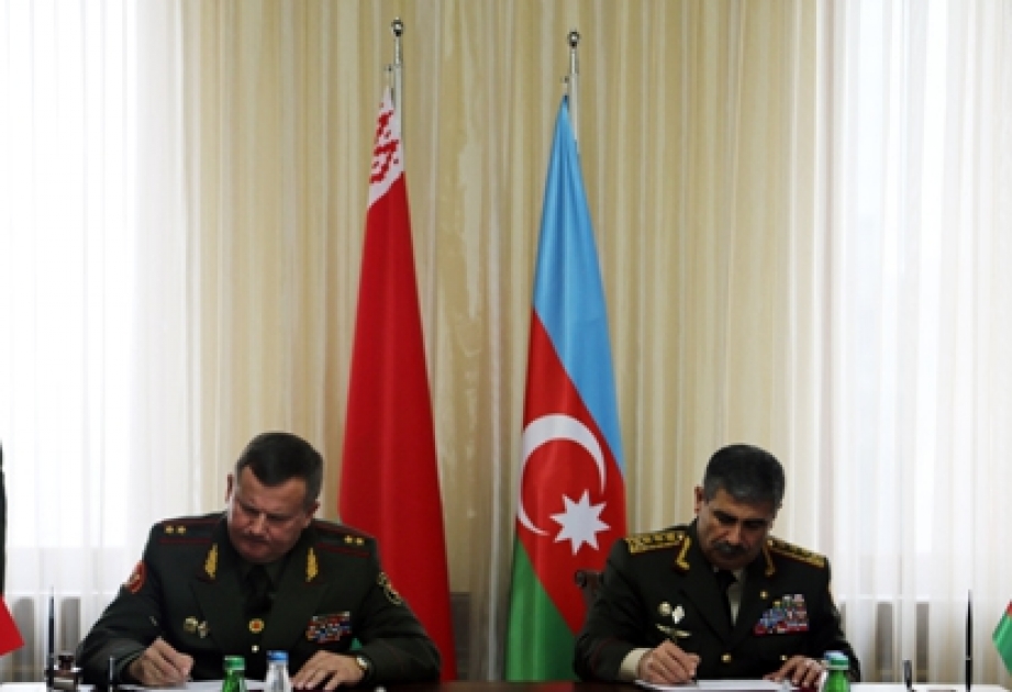 Azərbaycan və Belarus Müdafiə nazirlikləri arasında 2017-ci il üçün əməkdaşlıq planı imzalanıb