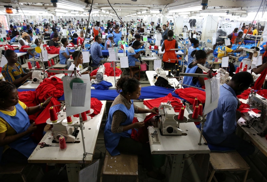Улучшение условий труда на сотнях швейных фабрик привело к росту прибыли