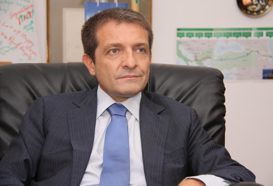 سفير إيطاليا: أذربيجان مركز مهم للترانزيت بالنظر من كل زاوية