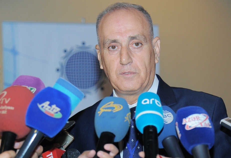 مدير أذرتاج: يجب على الصحافة ان تتماشى مع التكنولوجيا المبتكرة