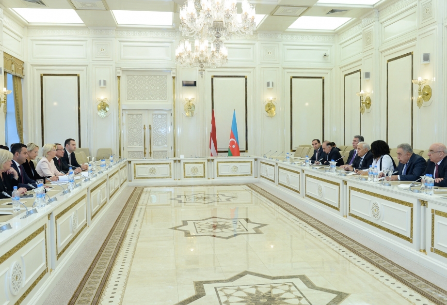 Обсуждены перспективы развития азербайджано-латвийских межпарламентских связей