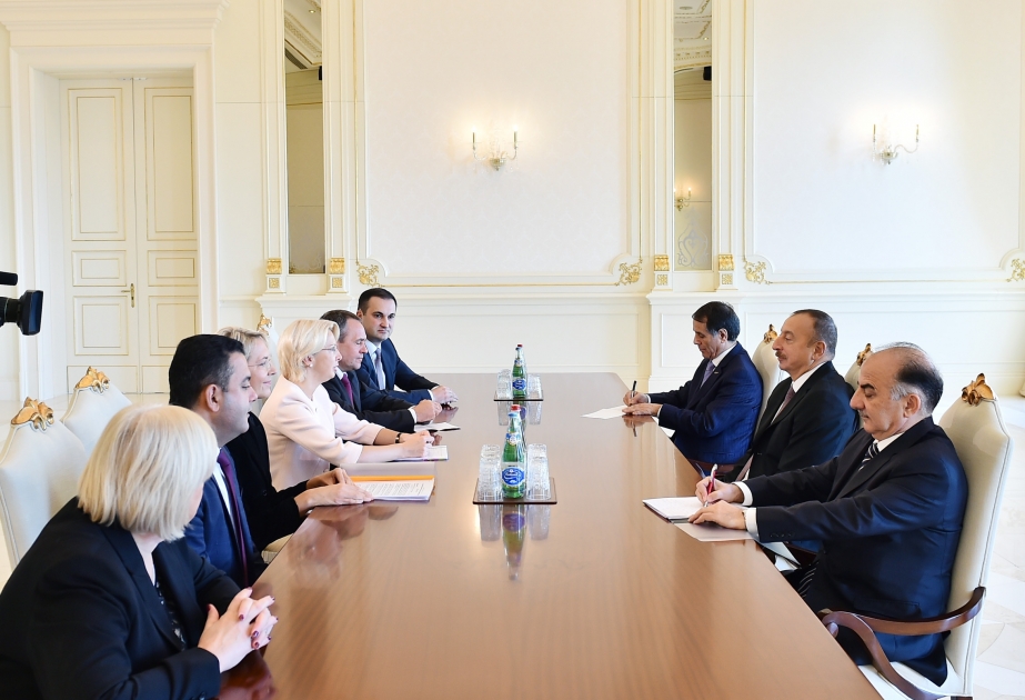 阿塞拜疆总统伊利哈姆·阿利耶夫接见拉脱维亚议会议长率领的代表团