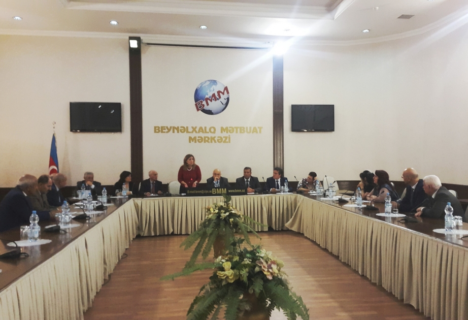 Milli mənəvi dəyərlərin qorunmasında sosial mediadan düzgün şəkildə istifadə etmək zəruridir