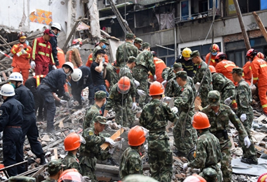 Çində dörd yaşayış binasının uçması nəticəsində ölənlərin sayı 17-yə çatıb