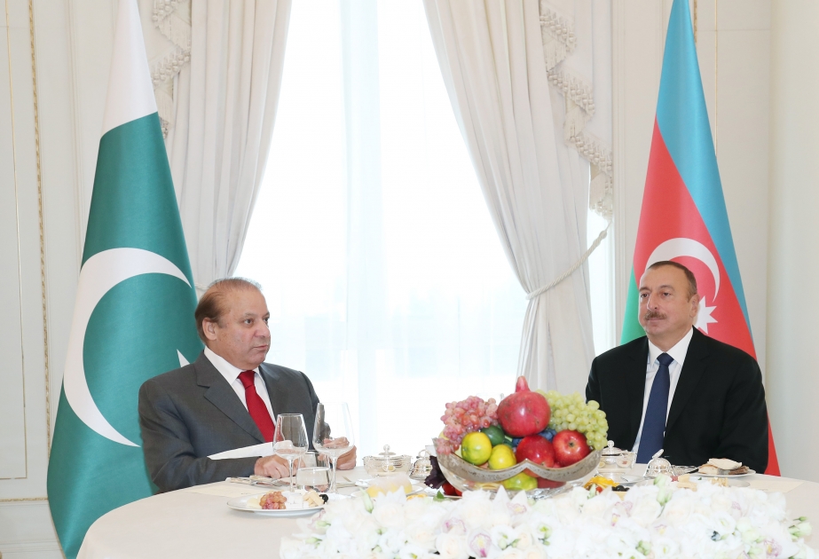 President Ilham Aliyev hosted official dinner in honor of Pakistani Premier VIDEO