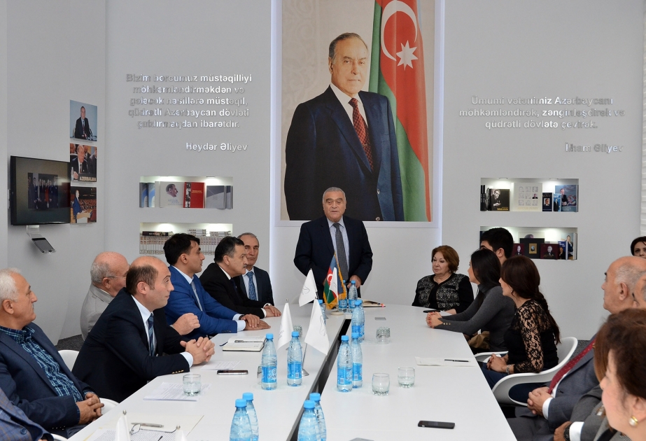 Azərbaycanın müstəqilliyinin bərpasının 25 illiyi Dövlət İdarəçilik Akademiyasında qeyd olunub