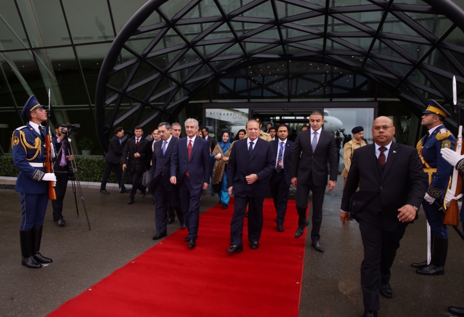巴基斯坦总理穆罕默德·纳瓦兹·谢里夫结束对阿塞拜疆的正式访问