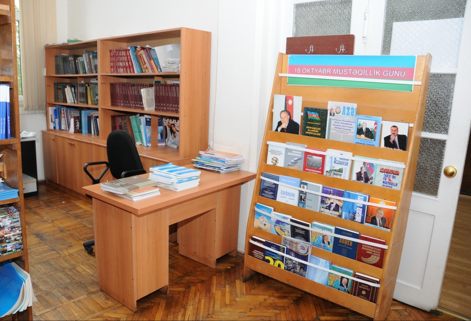 Universitetdə dövlət müstəqilliyimizin bərpasının 25 illiyinə həsr olunan sərgi açılıb