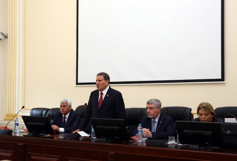 “Folklor və dövlətçilik” mövzusunda ikinci elmi konfrans keçırilib
