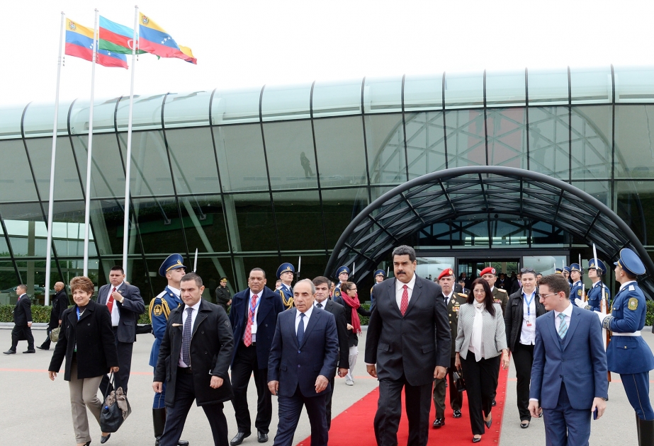 Staatsbesuch von Venezuelas Präsident Nicolás Maduro in Aserbaidschan zu Ende gegangen