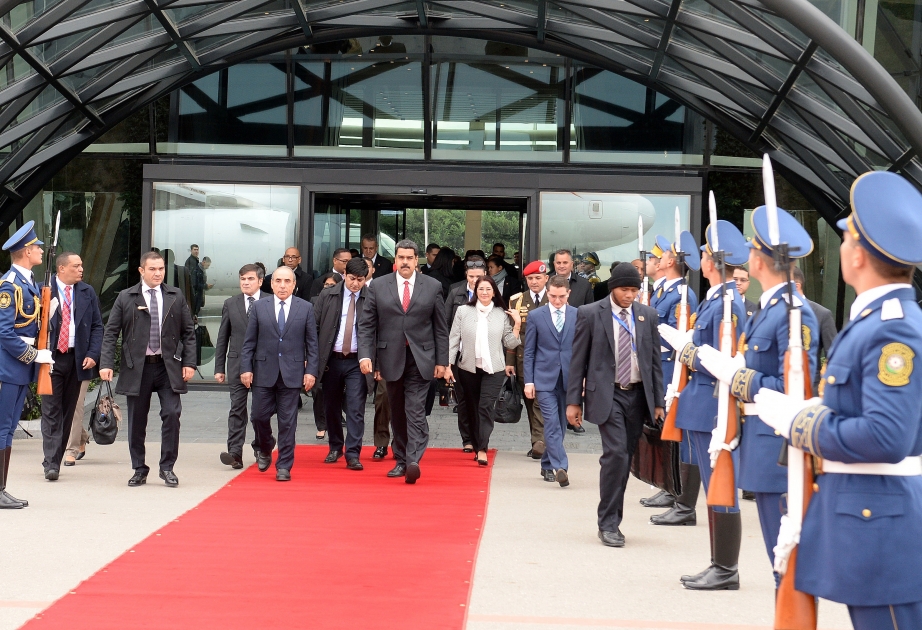 Le président vénézuélien termine sa visite officielle en Azerbaïdjan