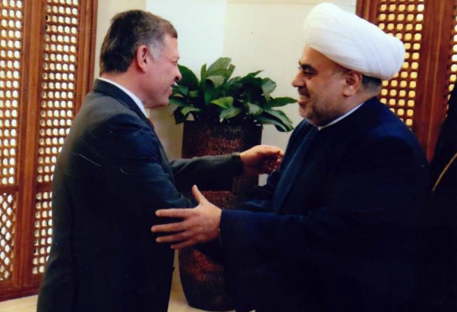 رئيس إدارة مسلمي القوقاز يلتقي الملك الأردني