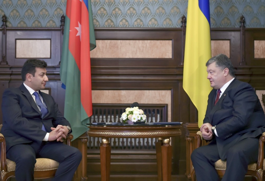 Le nouvel ambassadeur d’Azerbaïdjan a remis ses lettres de créance au président ukrainien