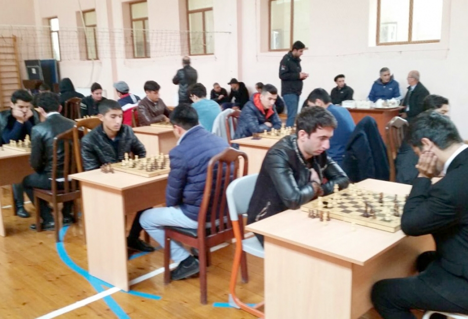 Tələbələr arasında şahmat üzrə respublika birinciliyinin qalibləri müəyyənləşib