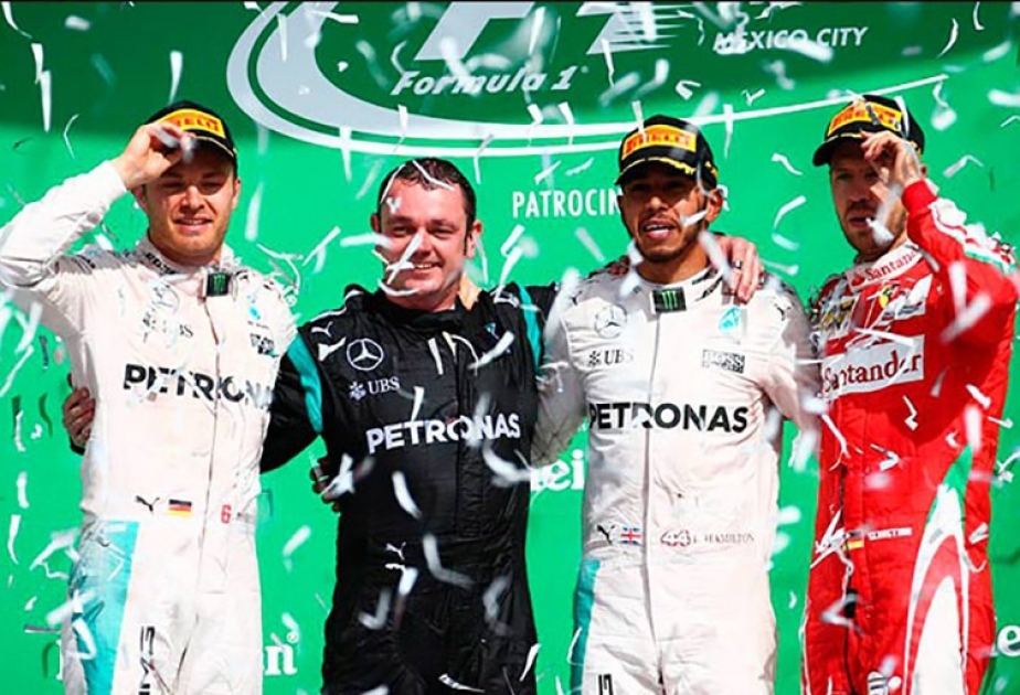 Hamilton wins in Mexico as Vettel takes last-gasp podium