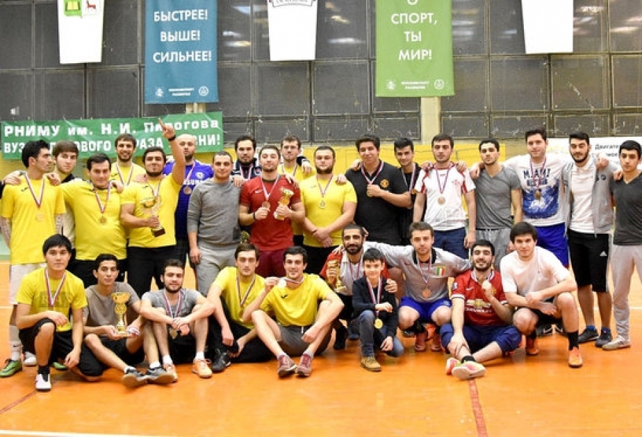Землячество Азербайджана заняла второе место в университетском Кубке