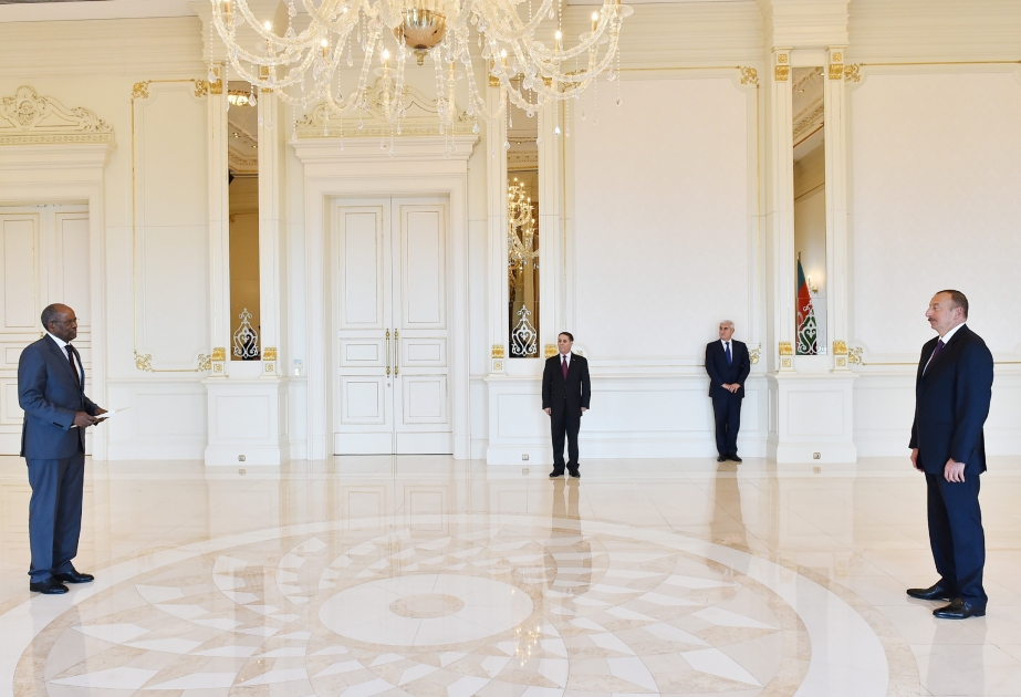 Le président Ilham Aliyev reçoit les lettres de créance du nouvel ambassadeur d’Erythrée [ mis à jour] VIDEO
