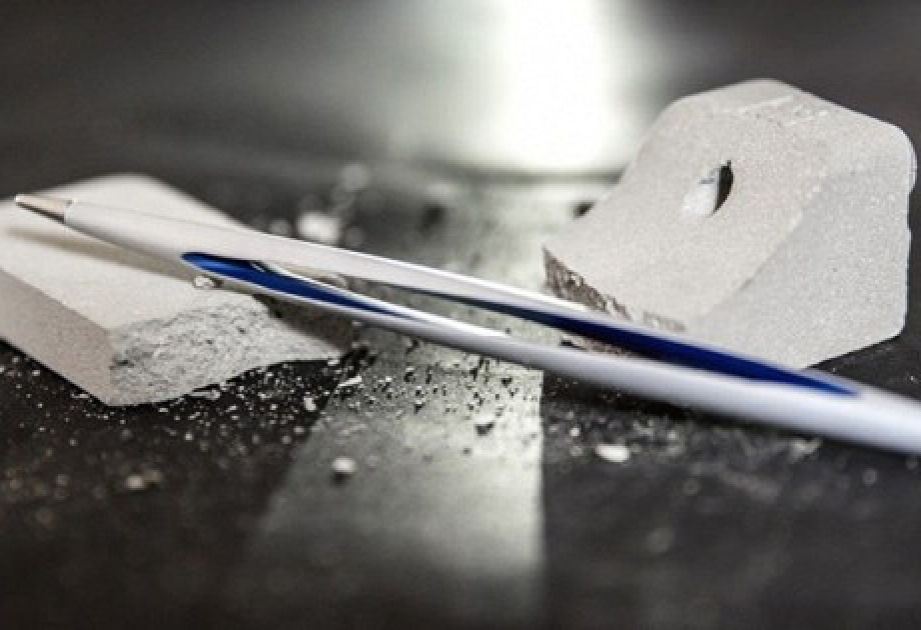 Итальянские дизайнеры создали «вечную» ручку без чернил

