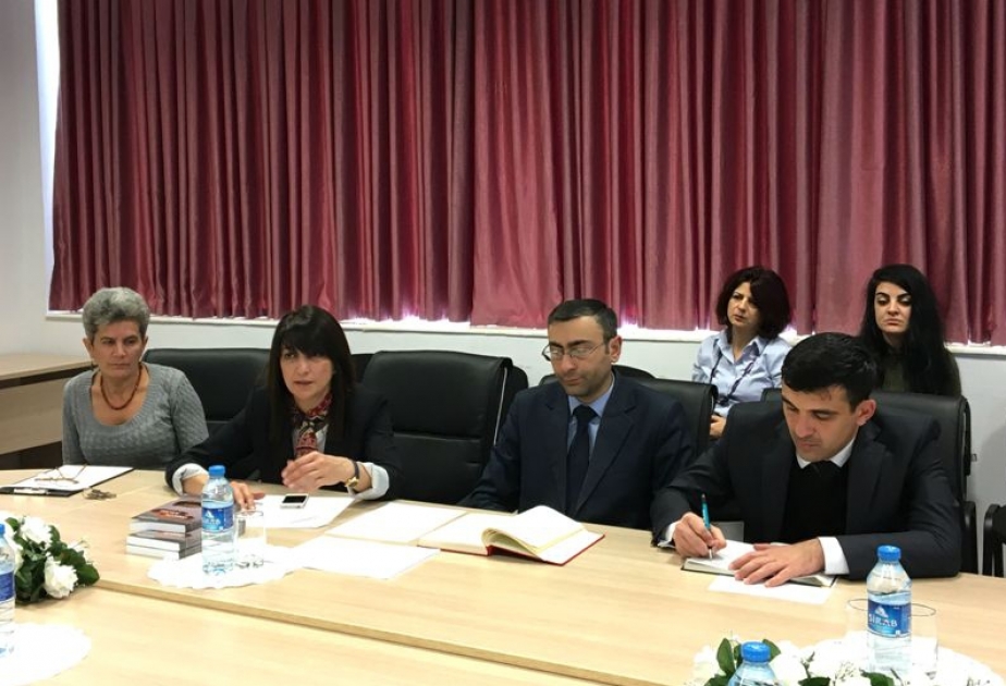 Russian historian Rudolf Ivanov presents personal collection in Baku
