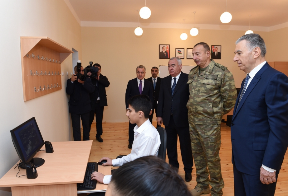Знакомство с условиями, созданными в новом поселке для вынужденных переселенцев в Физулинском районе