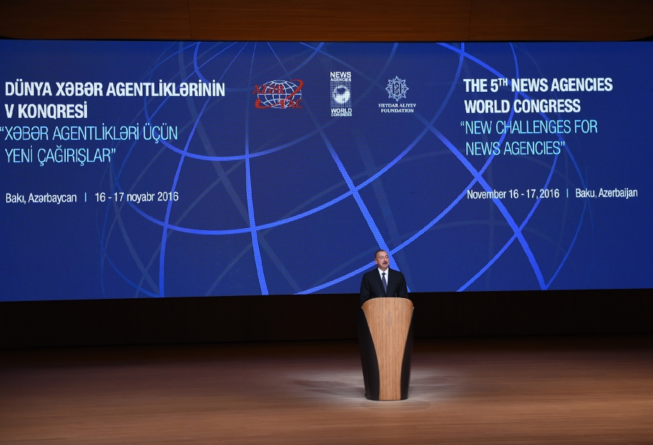 Gemeinsame Eröffnungsveranstaltung des V. Weltkongresses der Nachrichtenagenturen, der XVI. OANA-Generalversammlung in Baku  Aserbaidschans Präsident Ilham Aliyev nimmt an der Veranstaltung teil VIDEO