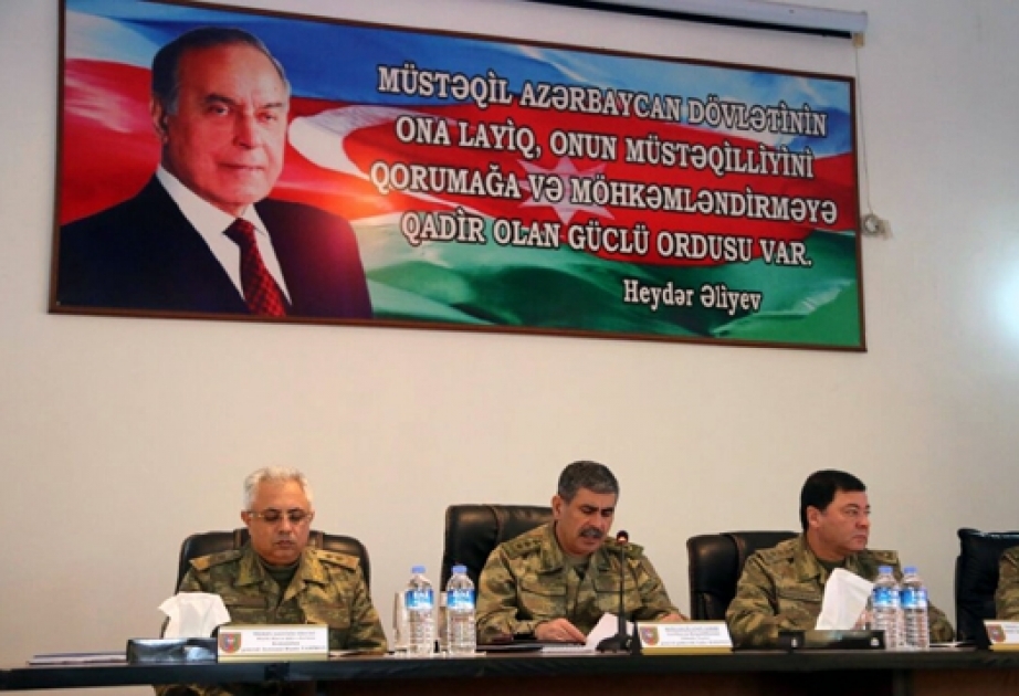 Cəbhə bölgəsində irimiqyaslı təlimlərin yekunlarına dair kollegiya iclası keçirilib