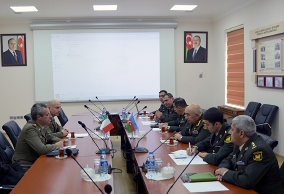 Treffen zwischen Experten von Verteidigungsministerien Aserbaidschans und Italiens