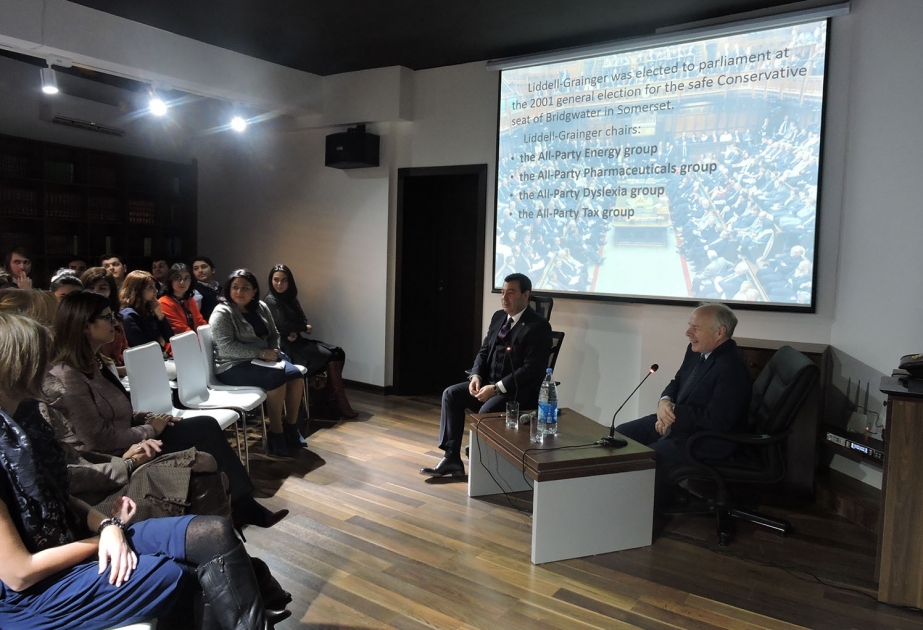 Chair of European Conservatives Group at PACE meets group of students