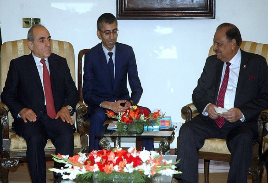 Aserbaidschan und Pakistan diskutieren über Zusammenarbeit im Verteidigungsbereich