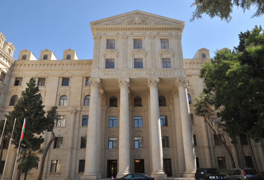 وزيرة العلاقات الدولية والتعاون بجمهورية جنوب إفريقيا تزور أذربيجان