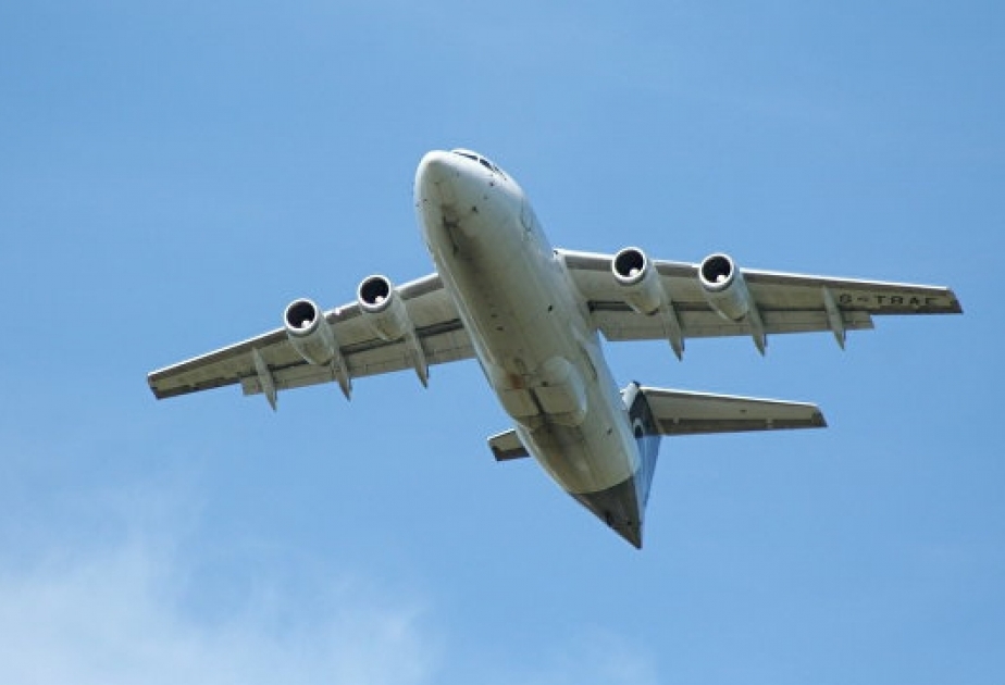 Flugzeug mit 81 Passagieren an Bord abgestürzt