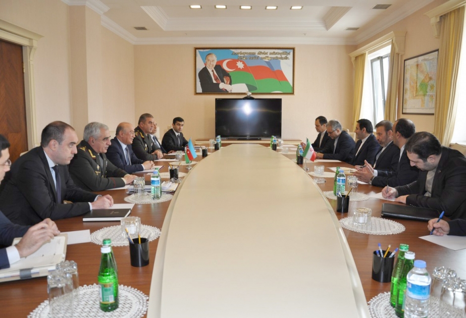 Azerbaijani emergencies minister meets with Iranian ICT minister