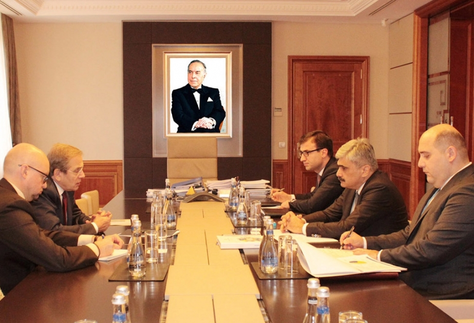 Azerbaijan, Eurasian Development Bank discuss cooperation opportunities