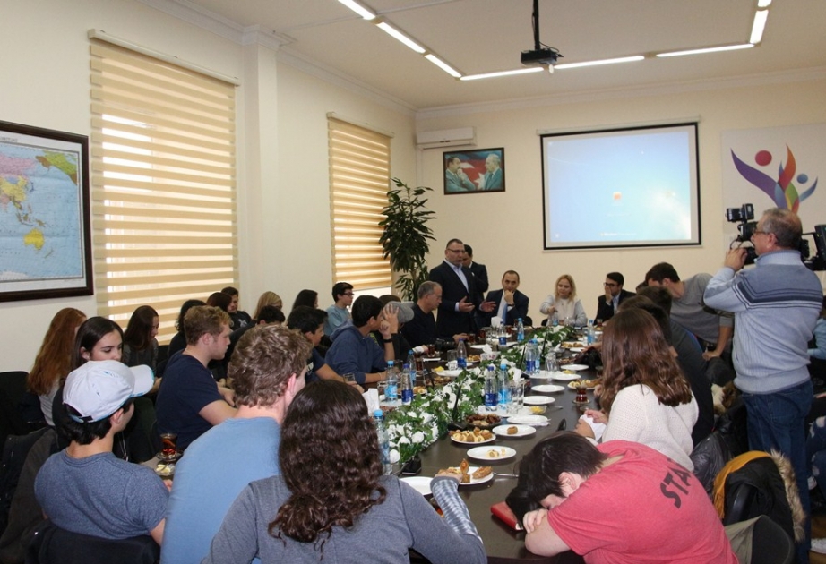 Jewish students studying in US visit Baku International Multiculturalism Centre
