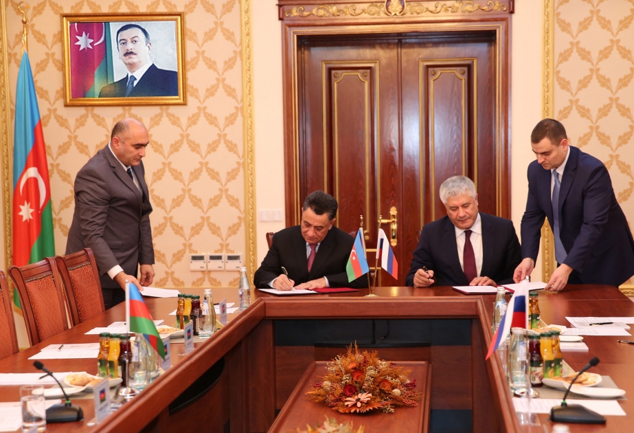 Les ministères de l’Intérieur d’Azerbaïdjan et de Russie signent un protocole sur l’assistance mutuelle